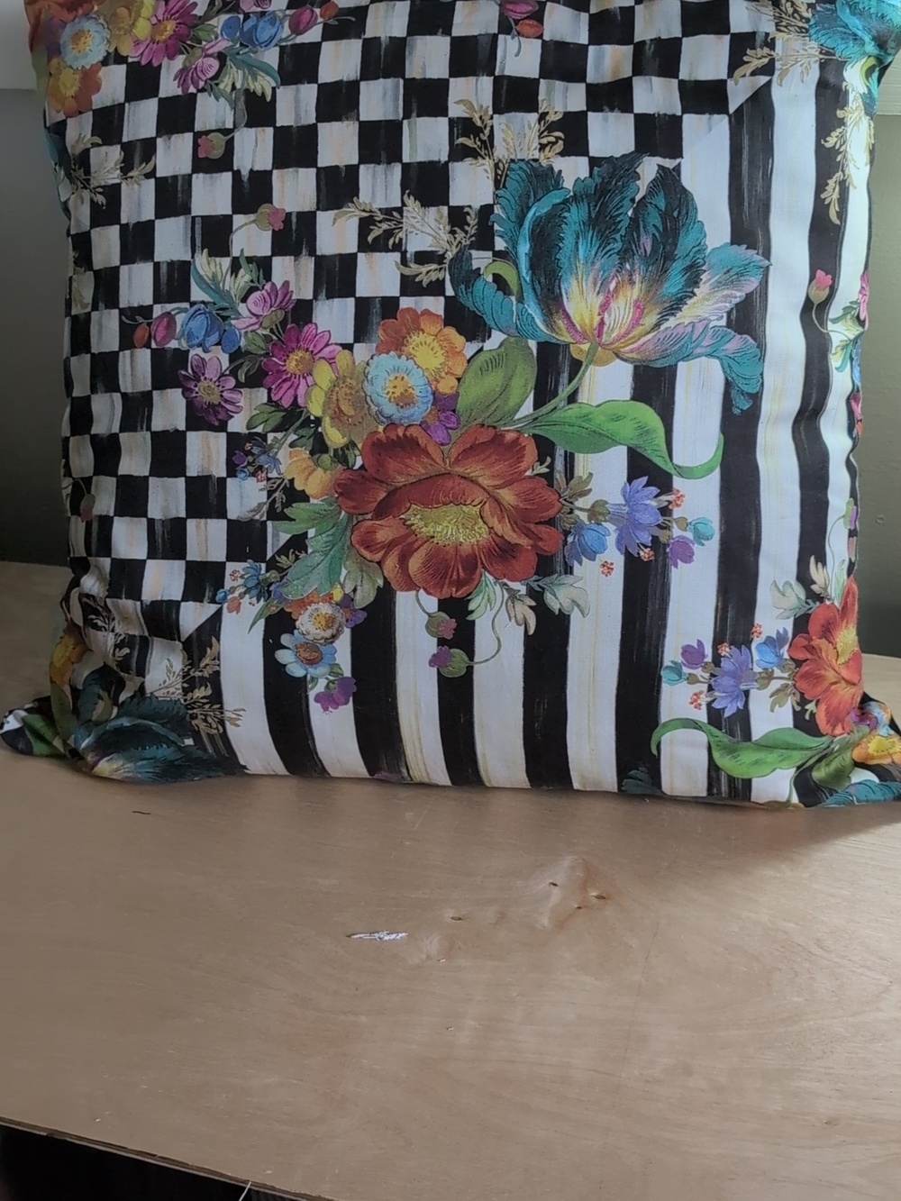 MacKenzie - Childs Throw Pillow Courtly Check 20x20 Courtly Flower Market Pillow - Picture 3 of 4